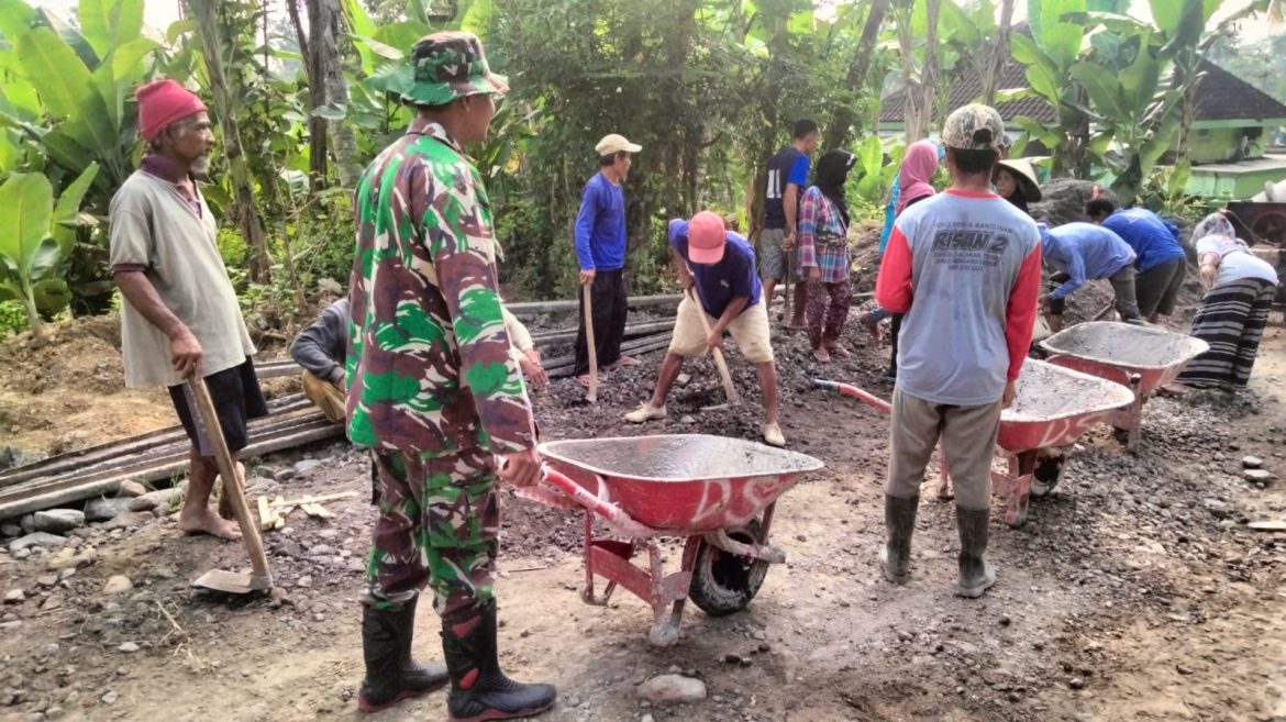 Kepedulian Koramil Nogosari Bantu Bangun Infrastruktur Desa