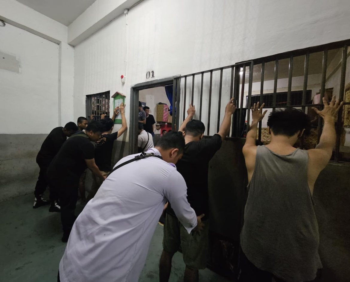 Demi Terwujudnya Wilayah Bebas Halinar, Lapas Pancur Batu Kanwil Kemenkumham Sumut Gelar Razia Rutin Kamar Hunian WBP