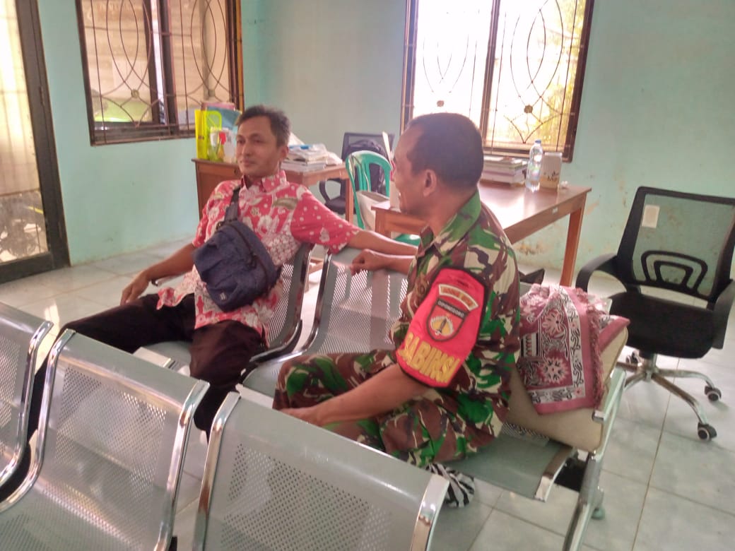 Babinsa Jalin Keakraban dengan Perangkat Desa, Demi Kemantapan Keamanan dan Ketertiban