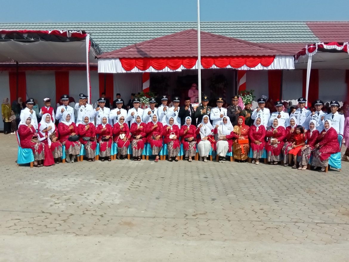 Seluruh Kades dan Ibu PKK Kecamatan Lintang Kanan Turut Meriahkan HUT RI ke-79