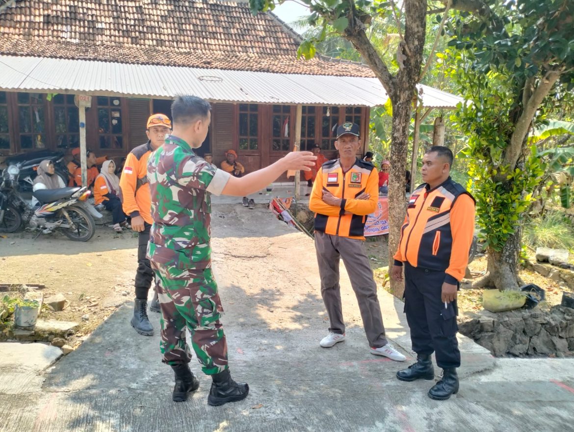 Babinsa Kemusu Jalin Komunikasi Dengan SAR Kedung Ombo