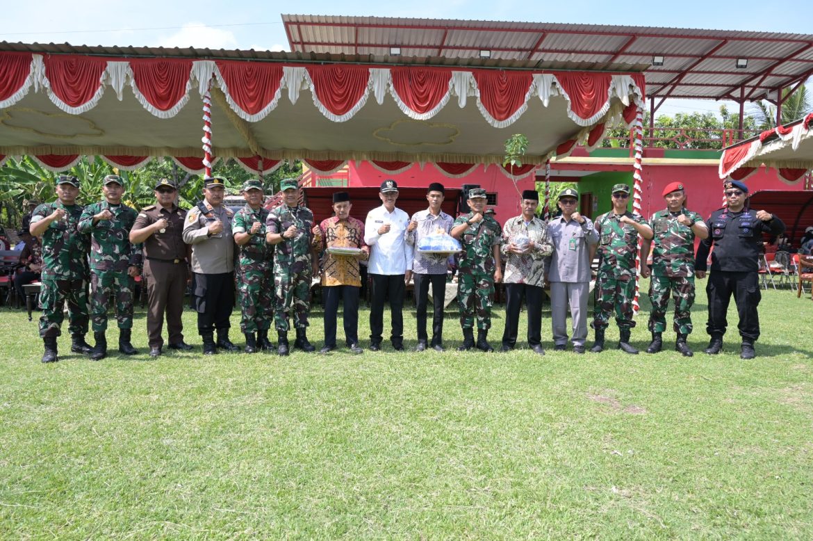 TMMD Sengkuyung Tahap IV TA. 2024 Kodim 0726/Sukoharjo dibuka Plt Bupati Sukoharjo di Desa Tambakboyo, Kec. Tawangsari