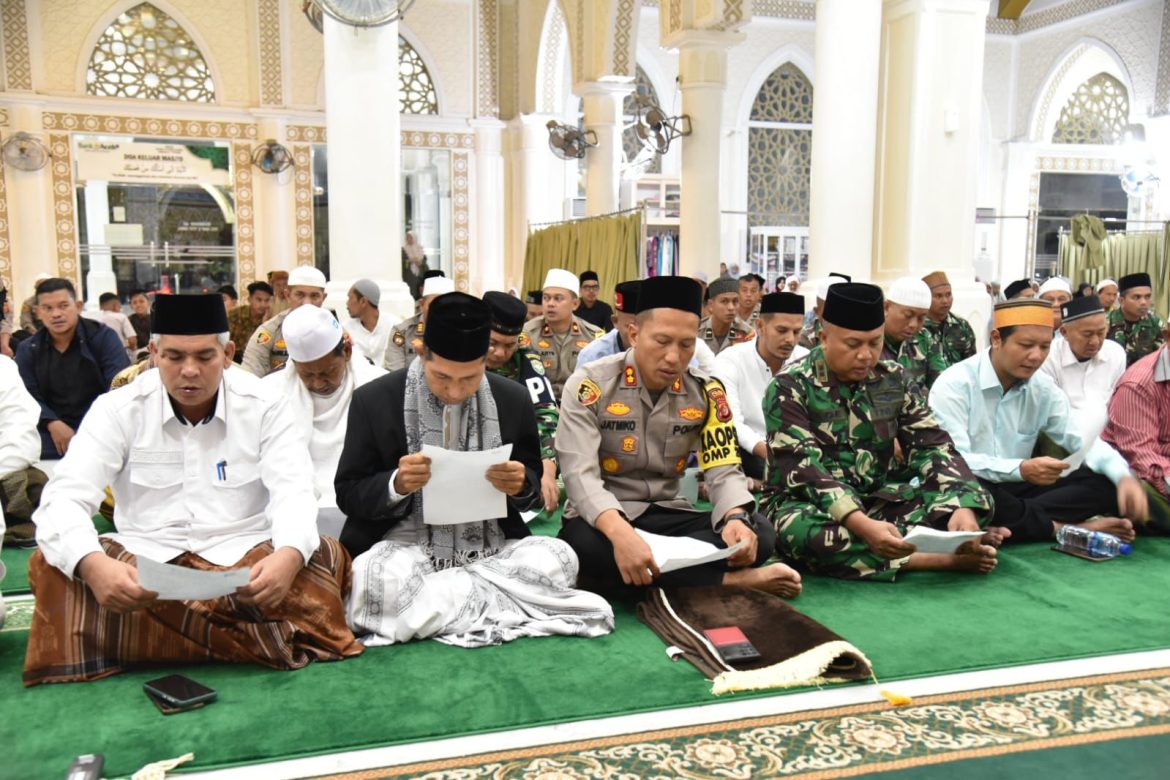 Polres Bireuen Gelar Zikir Akbar Menuju Pilkada Damai 2024