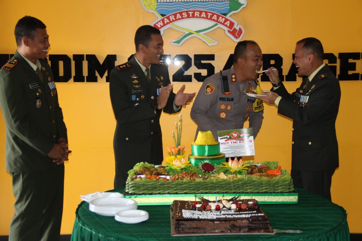 Usai upacara, Kodim Sragen di serbu Polres