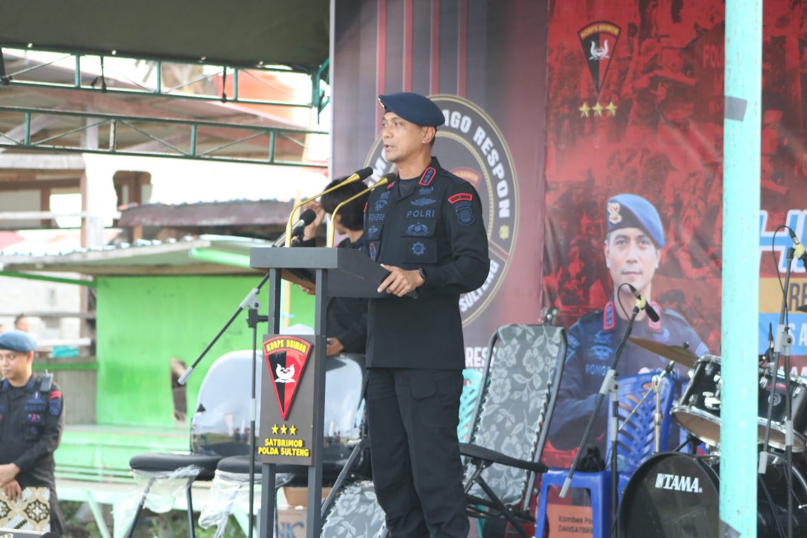 Pertama Kali! Hipnoterapi Massal dan Bansos Brimob Polda Sulteng
