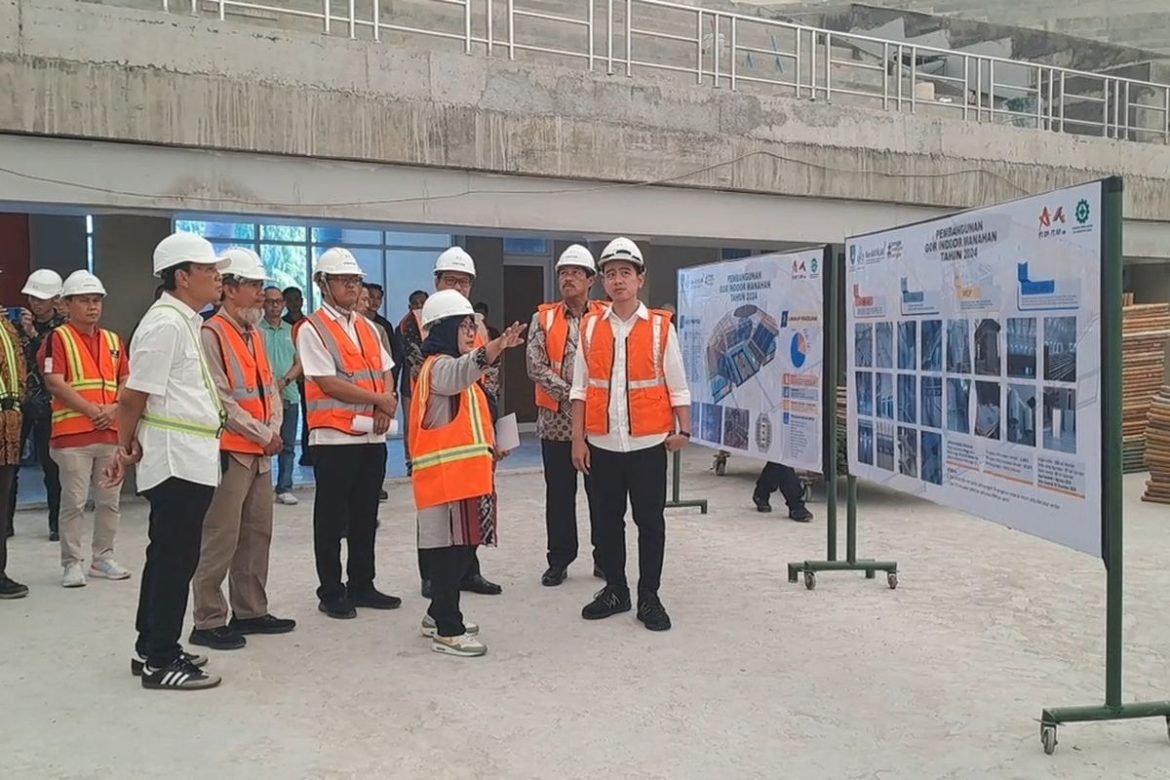 Tantangan Pengadaan Barang Impor dalam Proyek GOR Manahan Solo