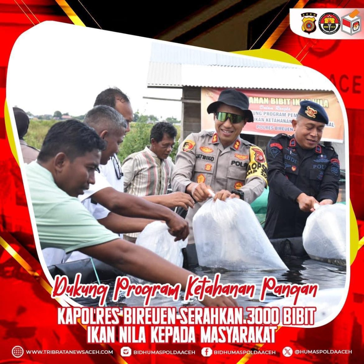 Kapolres Bireuen AKBP Jatmiko Serahkan Bantuan Bibit Ikan Nila Pada Masyarakat. 