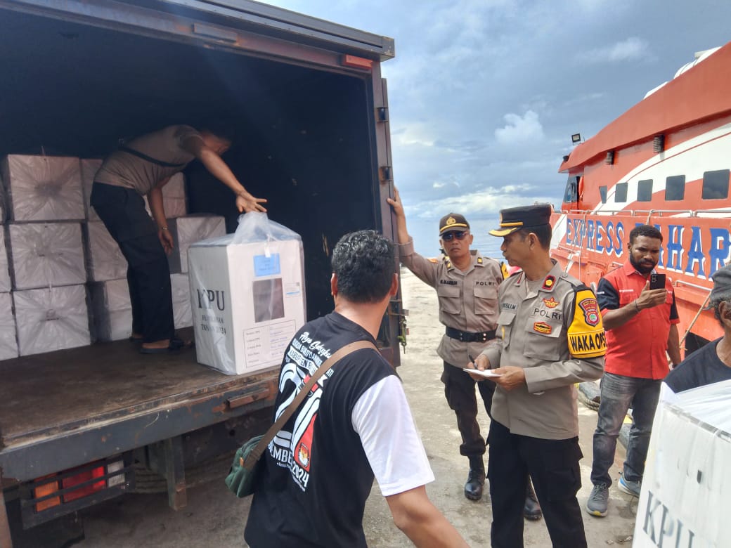 Pendistribusian Logistik Pilkada 2024 Kan.Raja Ampat Resmi Di Mulai Dari Gudang KPU 