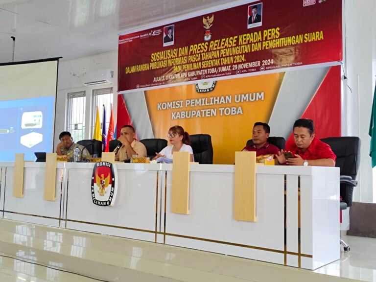 *KPU Toba Adakan Press Release Kepada Pers Tentang Tahapan Pilkada*