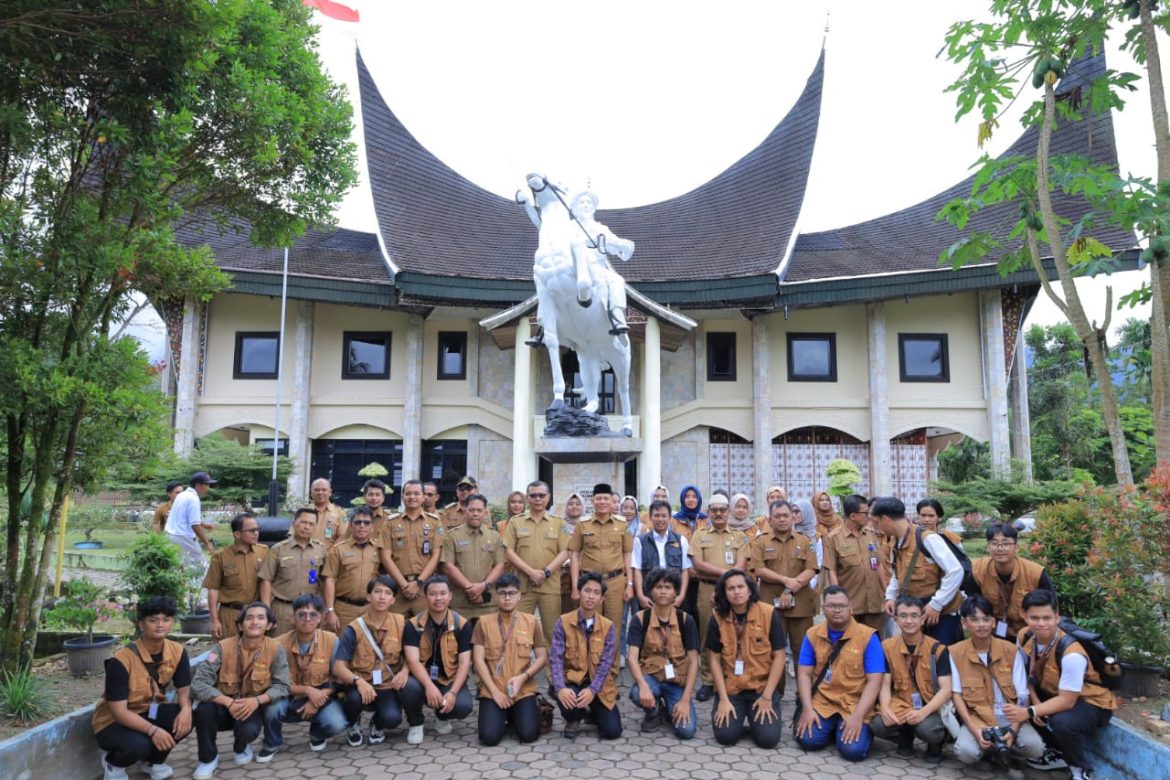 Bupati Pasaman Sambut Kedatangan Mahasiswa KKN Institut Teknologi Sumatera (ITERA) Lampung.