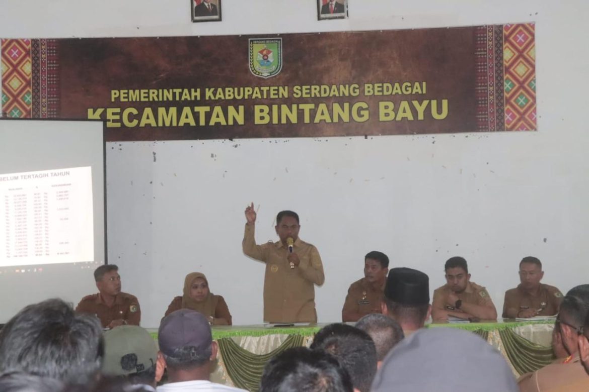 Bupati Sergai Sosialisasikan Kebijakan Daerah dan Strategi Peningkatan PBB-P2 2025 di Kecamatan Bintang Bayu