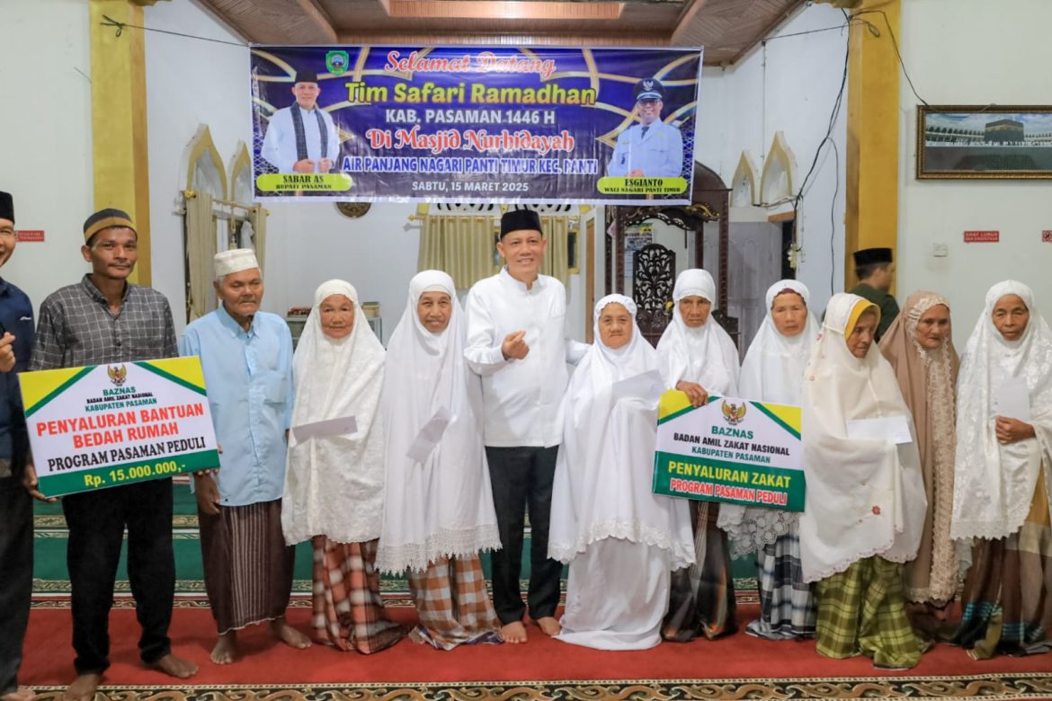 Pembangunan Masjid Nurhidayah Air Panjang Terbengkalai, Bupati Sabar AS Serahkan Bantuan Rp. 20 juta