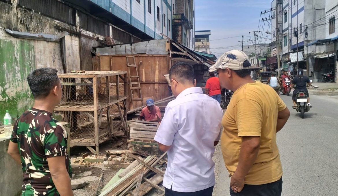 Pedagang di Sei Rampah Bongkar Kios Secara Mandiri Usai Pendekatan Humanis Satpol PP Sergai
