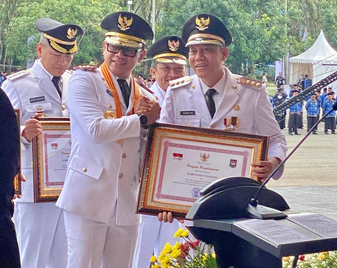Kabupaten Pasaman Kembali Raih Prestasi Bergengsi di Tingkat Nasional, Dijemput Bupati Sabar AS, ke Kalimantan timur.