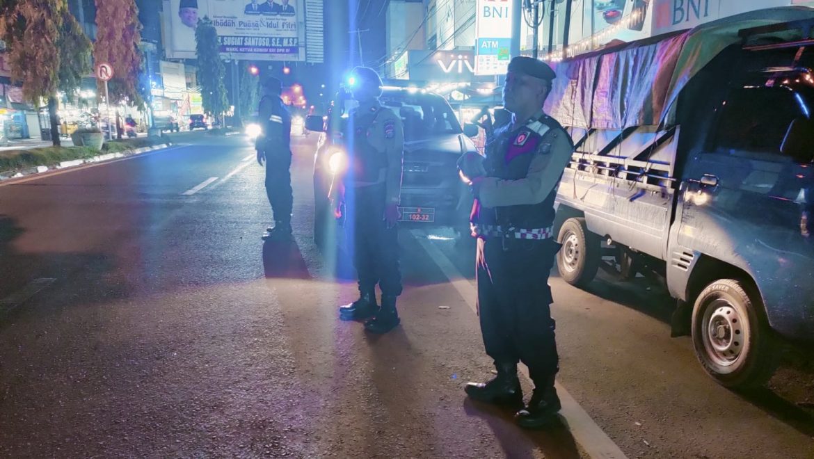 Polres Langkat Kerahkan Personel Lakukan Patroli Malam Hari Antisipasi 3C dan Premanisme.