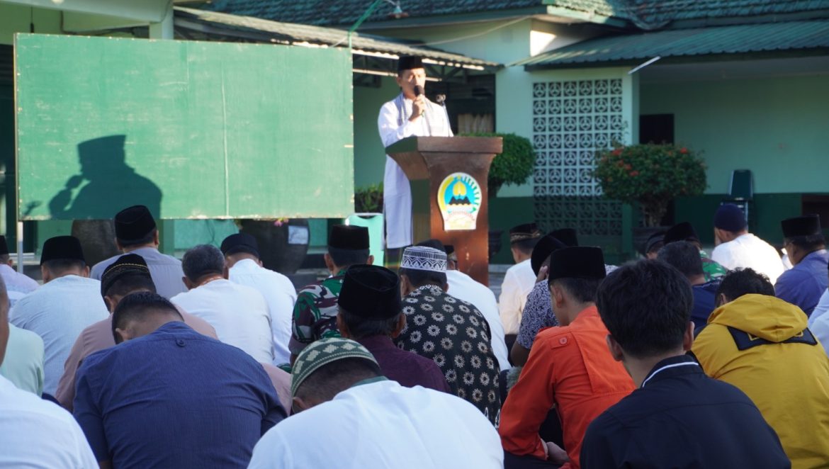 Bersama Warga Kodim Boyolali Laksanakan Sholad Idul Adha
