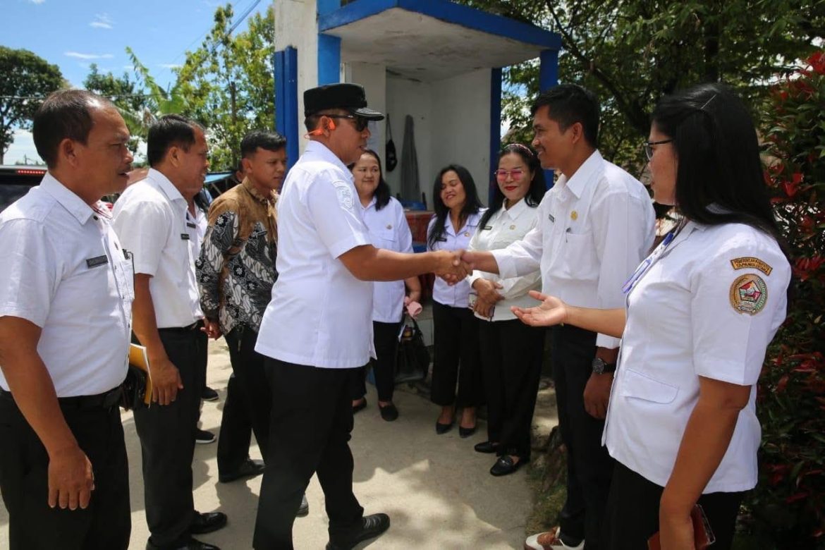Bupati Tapanuli Utara Tinjau Pelaksanaan Program Makanan Bergizi Gratis di SMP Negeri 2 Tarutung