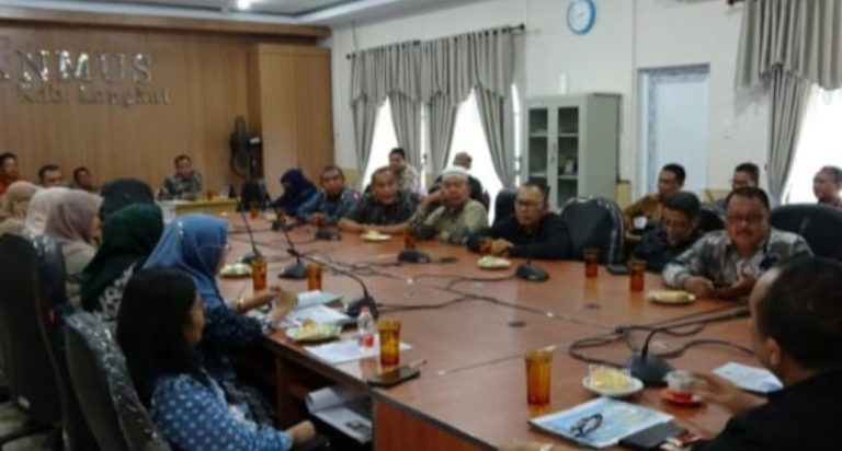Sistem Penerimaan Murid Baru(SPMB)Tahun 2025 Kab.Langkat Akhirnya DPRD Kab Langkat Undang Kepala Cabang Dinas Pendidikan Wilayat Ii Pemprosu