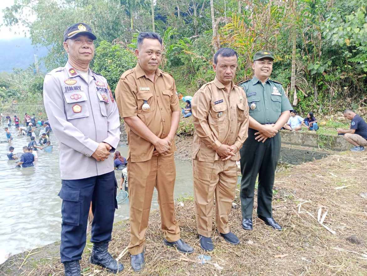 Perayaan Pesta Tahunan Di Desa Gunung Sinembah kec.Gunung Meriah sangat Antusias di Sambut Masyarakat.