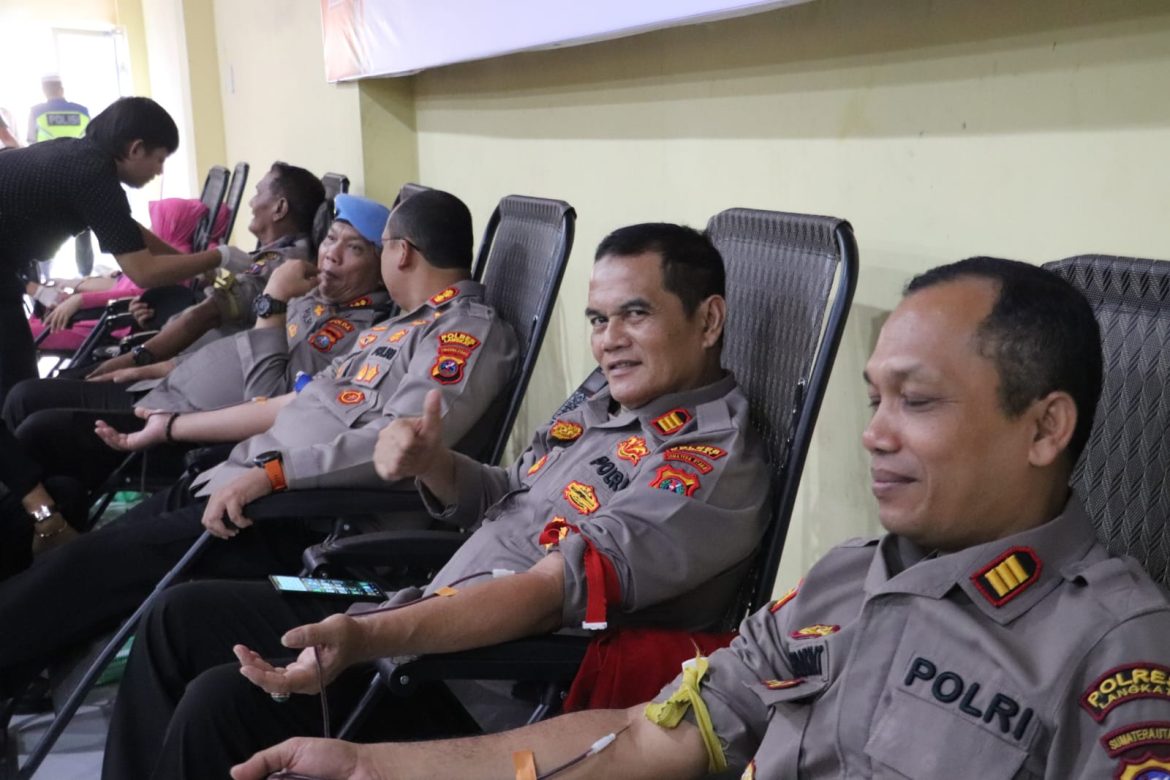 “Polri tidak hanya hadir dalam penegakan hukum, tetapi juga aktif dalam kegiatan kemanusiaan dan sosial.” AKBP David Triyo Prasojo, Kapolres Langkat.