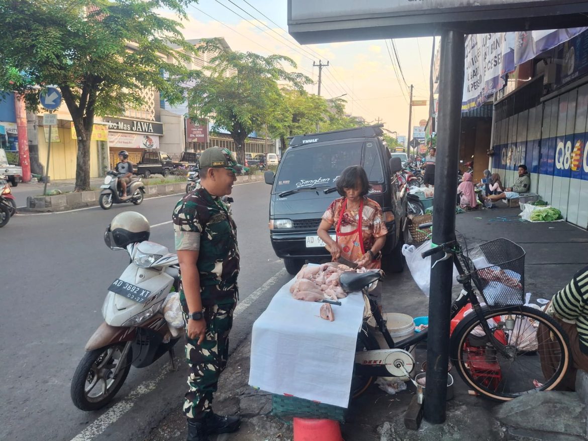 Senyum Teritorial, Babinsa Danukusuman Berikan Motivasi & Dukungan Pelaku UMKM