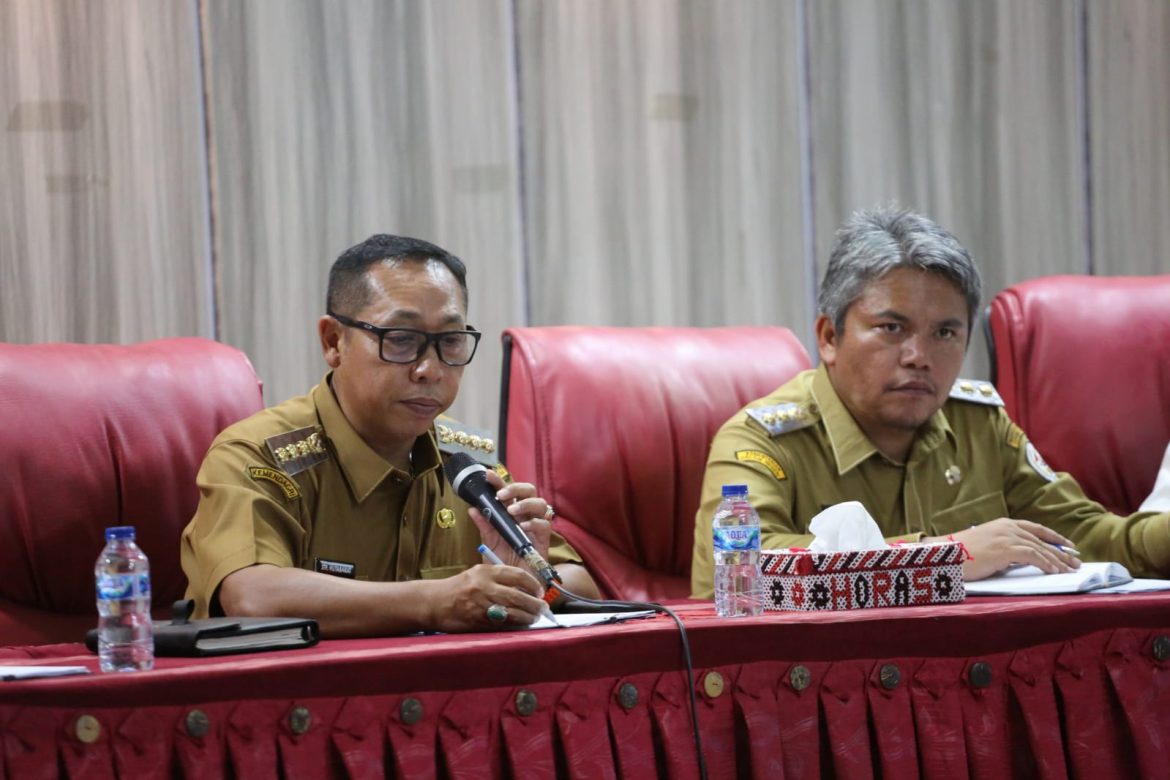 Bupati Taput Buka Rapat Persiapan Peringatan Hari Jadi ke-80 Kabupaten Tapanuli Utara
