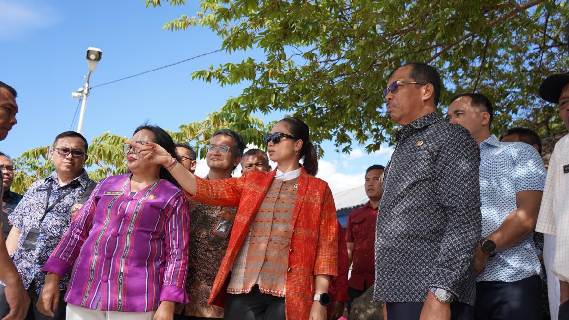 Wamenpar Keliling Pantai Bulbul, Sarankan Pondok di Tepi Pantai Ditata Ulang