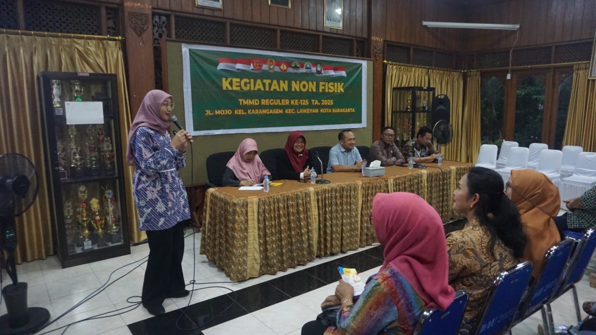 Penyuluhan Stunting Dan Pembinaan Posyandu Dalam Rangka TMMD Reguler Ke-125 Kodim 0735/Surakarta*