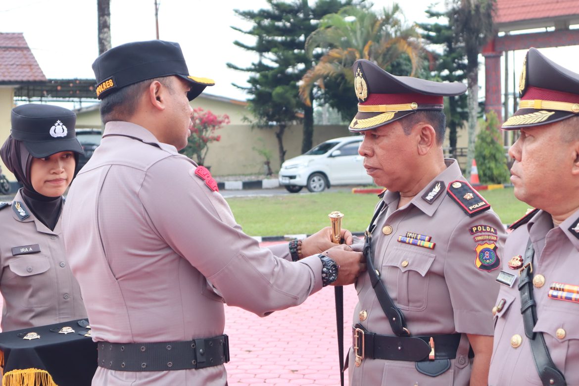 Kapolres Toba Pimpin Sertijab Wakapolres, Kabag SDM, Kabag Log, Kasi Propam dan Tiga Kapolsek Jajaran