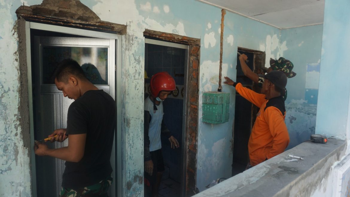 Hari Ini, Sasaran Fisik Pembuatan MCK Umum TMMD Reguler Ke-125 Kodim 0735/Surakarta Capai 65 Persen*