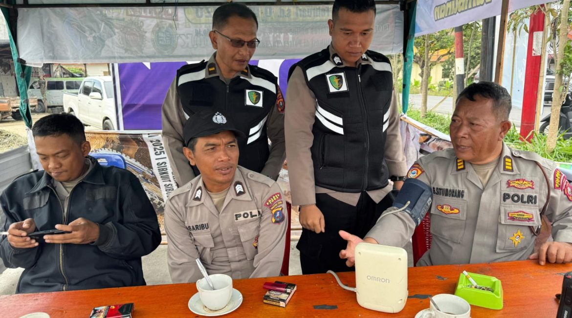 Sie Dokkes Polres Toba Cek Kesehatan Personel Pengamanan Event Internasional Aquabike Championship 2025