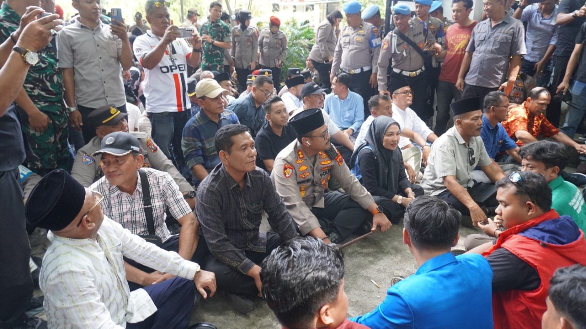 DPRD Langkat Terima Aksi Damai Mahasiswa Terkait Kenaikan Tunjangan DPR RI.