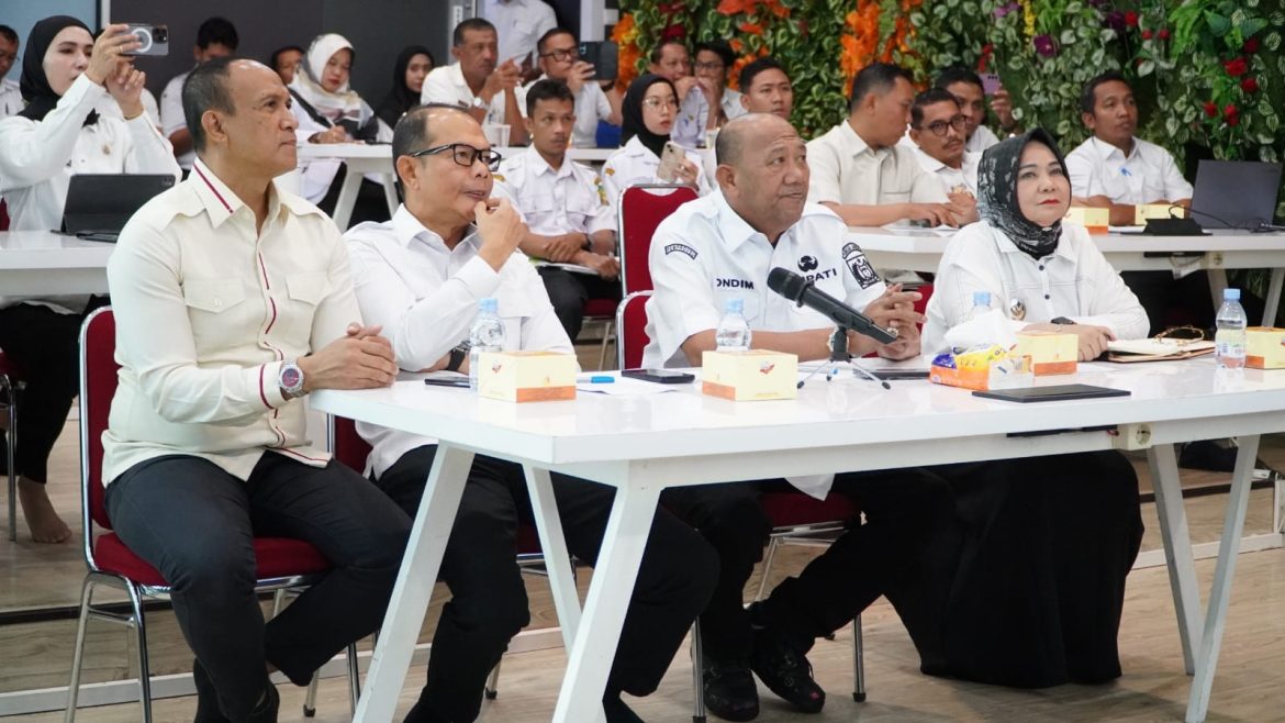 Sesuai Perintah Presiden, Syah Afandin Tegaskan Komitmen Antikorupsi dalam Rakor MCSP 2025.