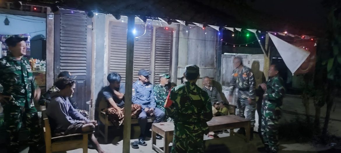 Patroli Malam TNI, Linmas dan Banser Jaga Kondusifitas Wilayah Musuk
