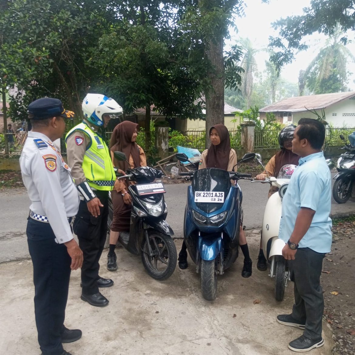 Satlantas Polres Langkat Dekat dengan Pelajar, Wujudkan Generasi Muda Tertib Berlalu Lintas.