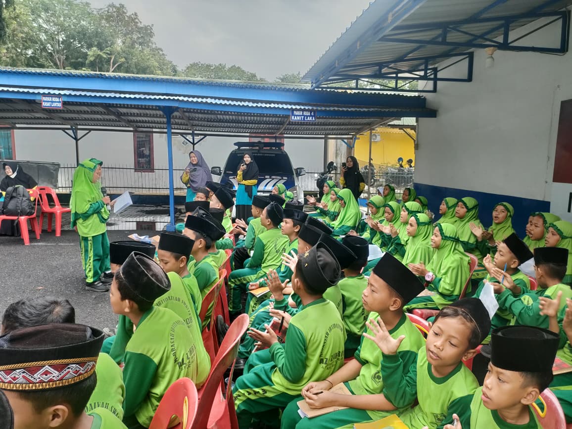 Satlantas Polres Langkat Tanamkan Tertib Lalu Lintas Lewat Program Polisi Sahabat Anak.