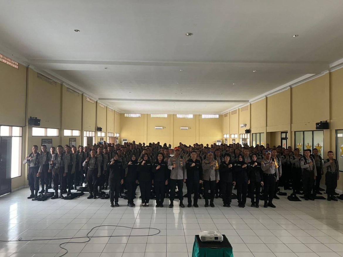 Cerdas Berkomunikasi, Humanis di Lapangan, Kabid Humas Polda Sumut Tanamkan Nilai Kehumasan pada Siswa SPN Hinai