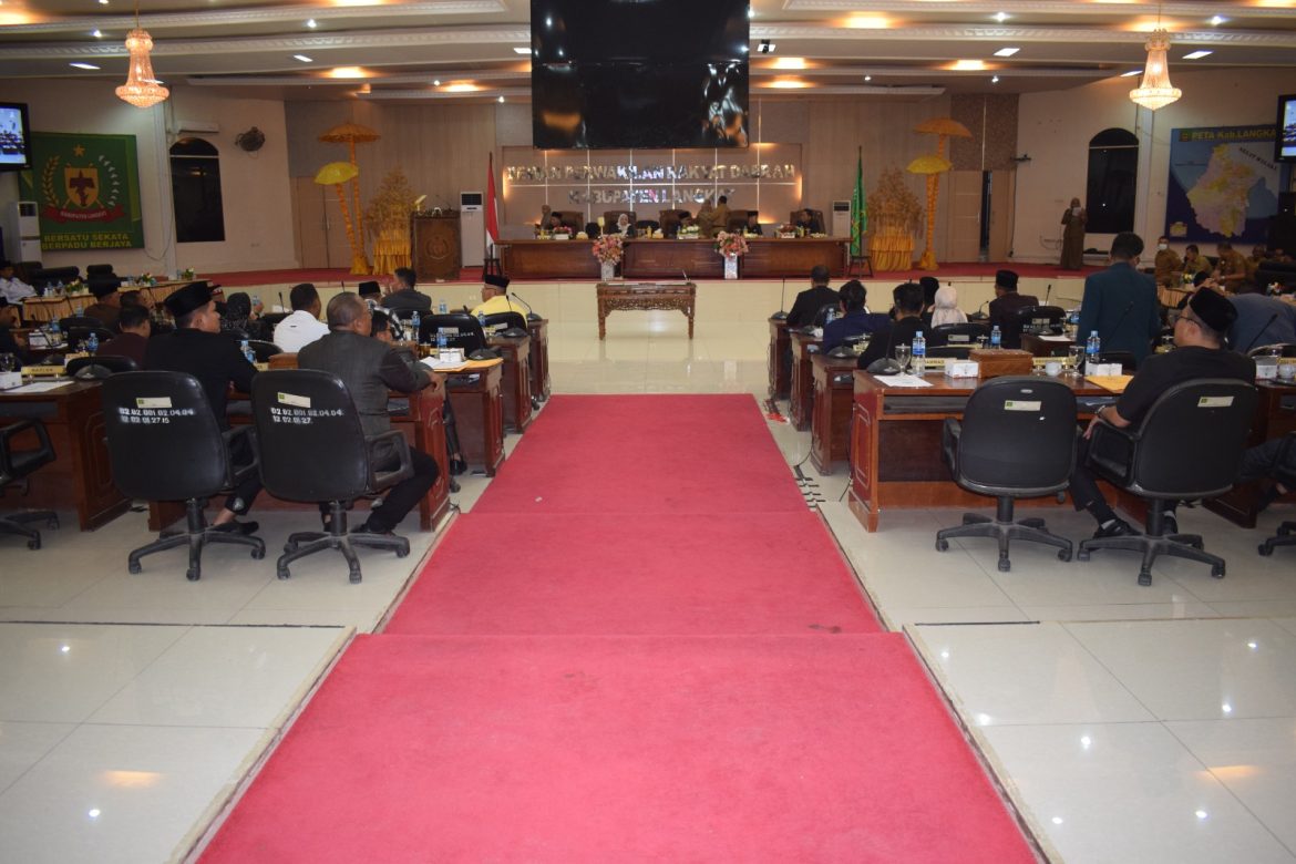 DPRD Langkat Sahkan Ranperda Penyertaan Modal Daerah pada Perseroda Langkat Setia Negeri.