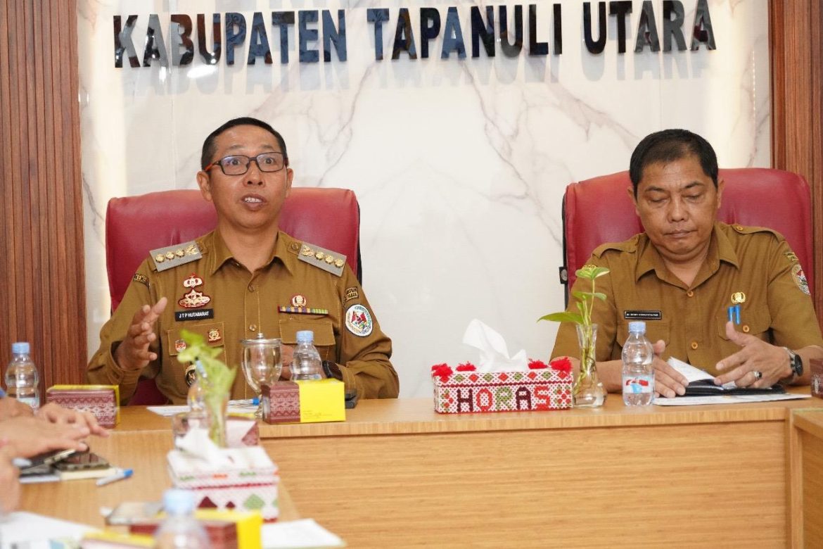 Bupati Taput Buka Kegiatan ‘Brainstorming’ Rencana Pembangunan Rumah Sakit Unggulan Berbasis Kompetensi