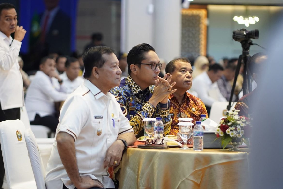 Wakil Bupati Nias Utara Hadiri Penyerahan Sertifikat Penyaluran DBH Provinsi Periode Oktober 2025