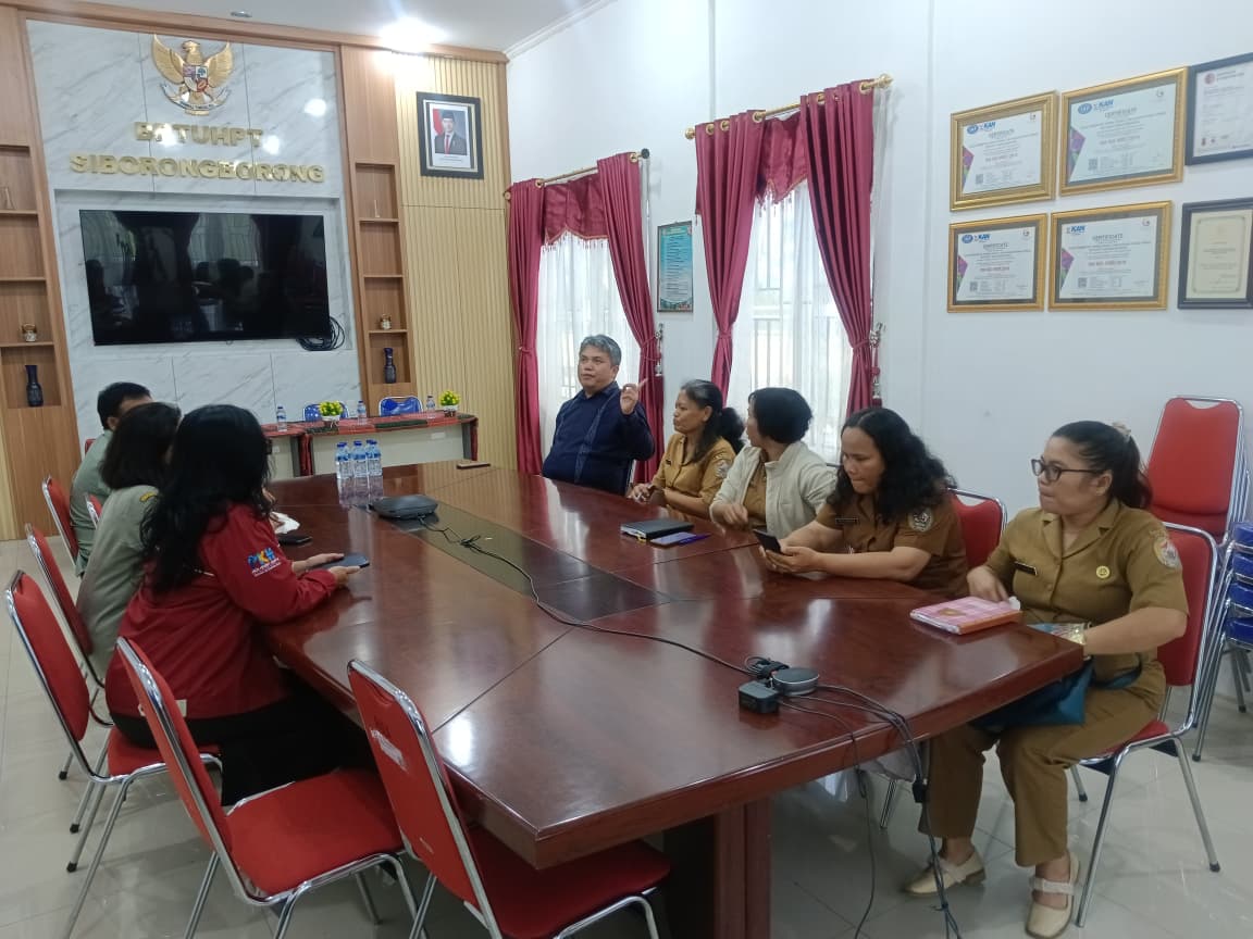 Pemkab Taput Tinjau Pengembangan Bibit Ternak Unggul di BPTU-HPT Siborongborong