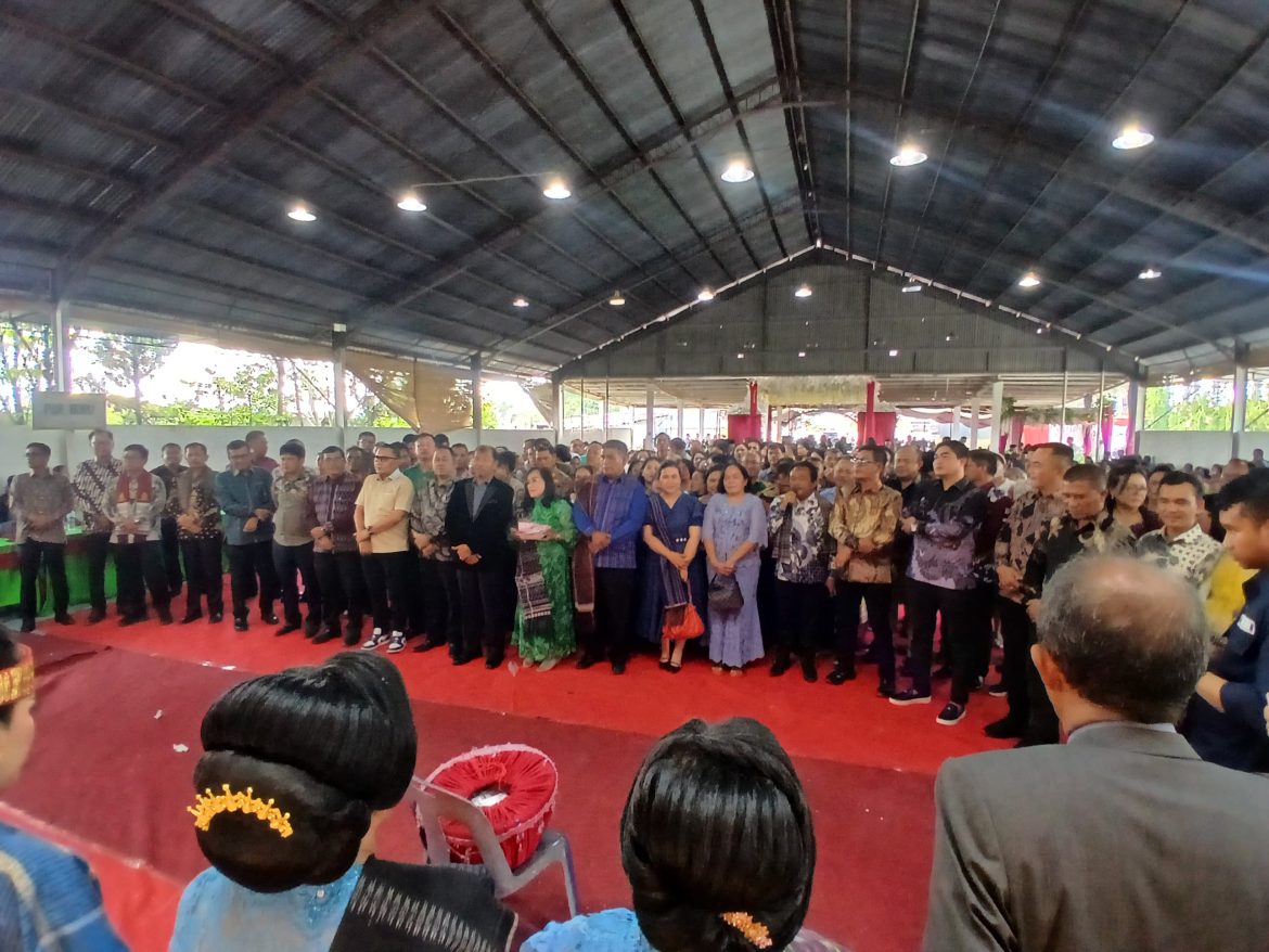 AKBP Vinsensius J Parapaga Sah Diangkat Menjadi Marga Napitupulu