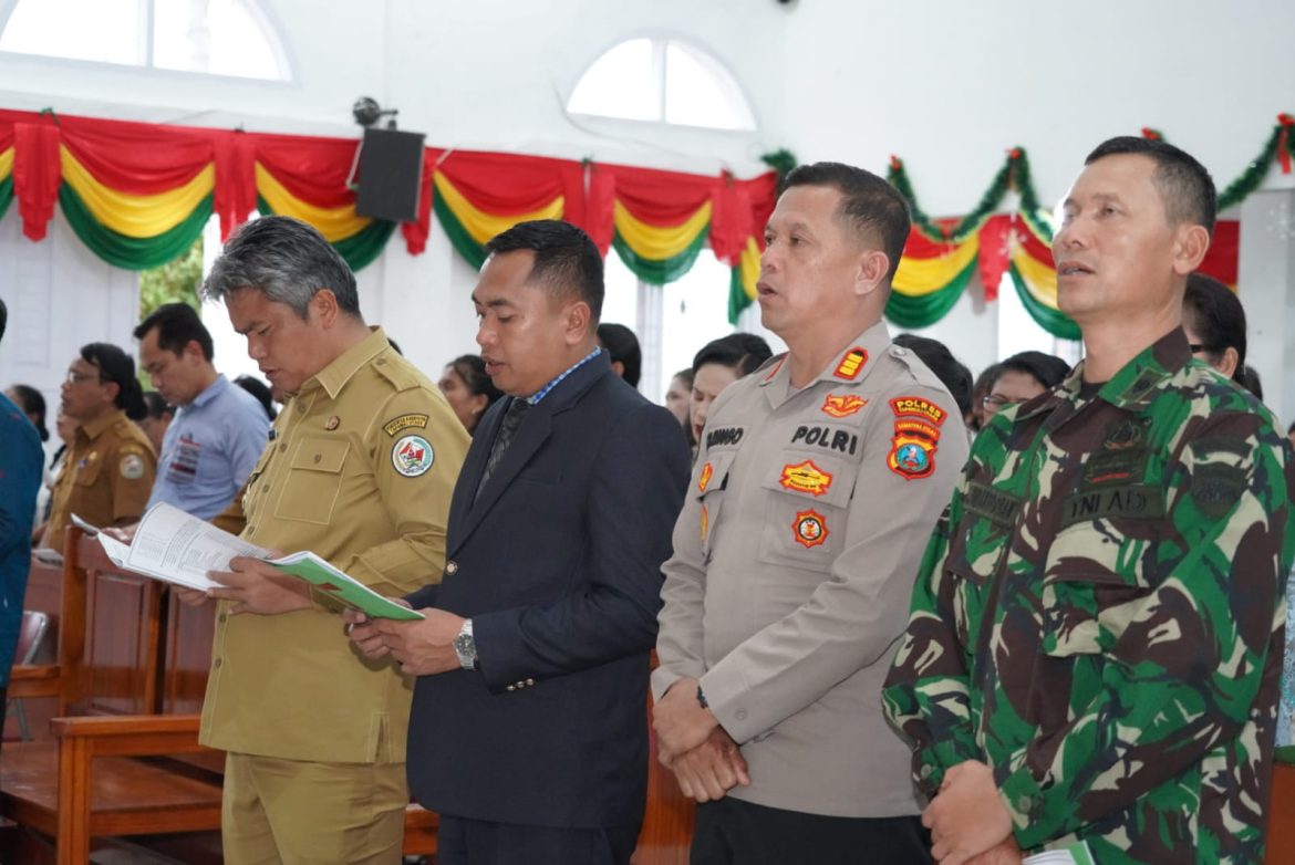 ‎Wakil Bupati Tapanuli Utara Hadiri Perayaan Natal Oikumene Kecamatan Muara
