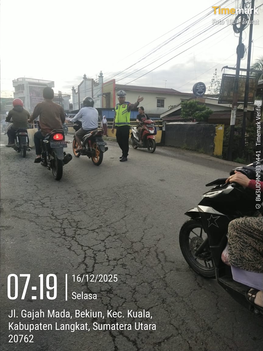 Polsek Kuala Laksanakan Pengaturan Pagi, Kapolres dan Kapolsek Tekankan Pelayanan Humanis kepada Masyaraka