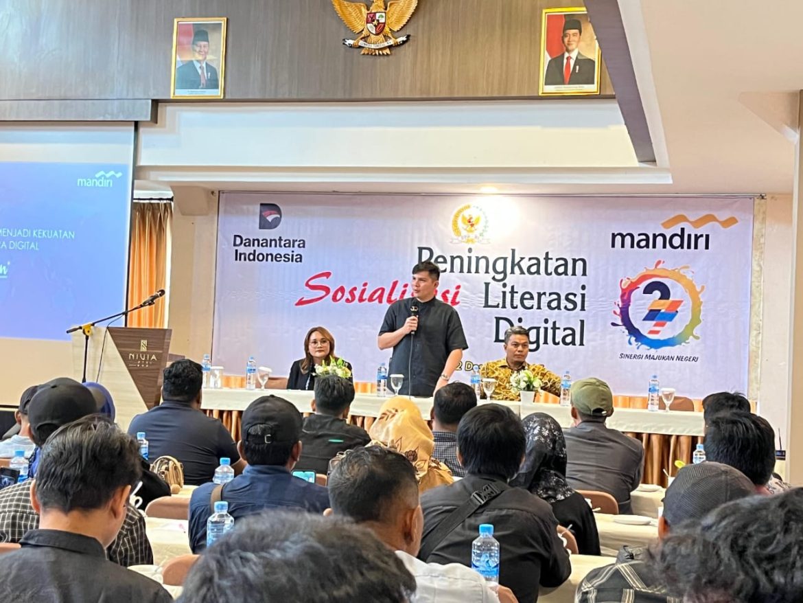 Sosialisasi Peningkatan Literasi Digital: Masyarakat Diajak Lebih Cerdas dan Aman di Era Internet