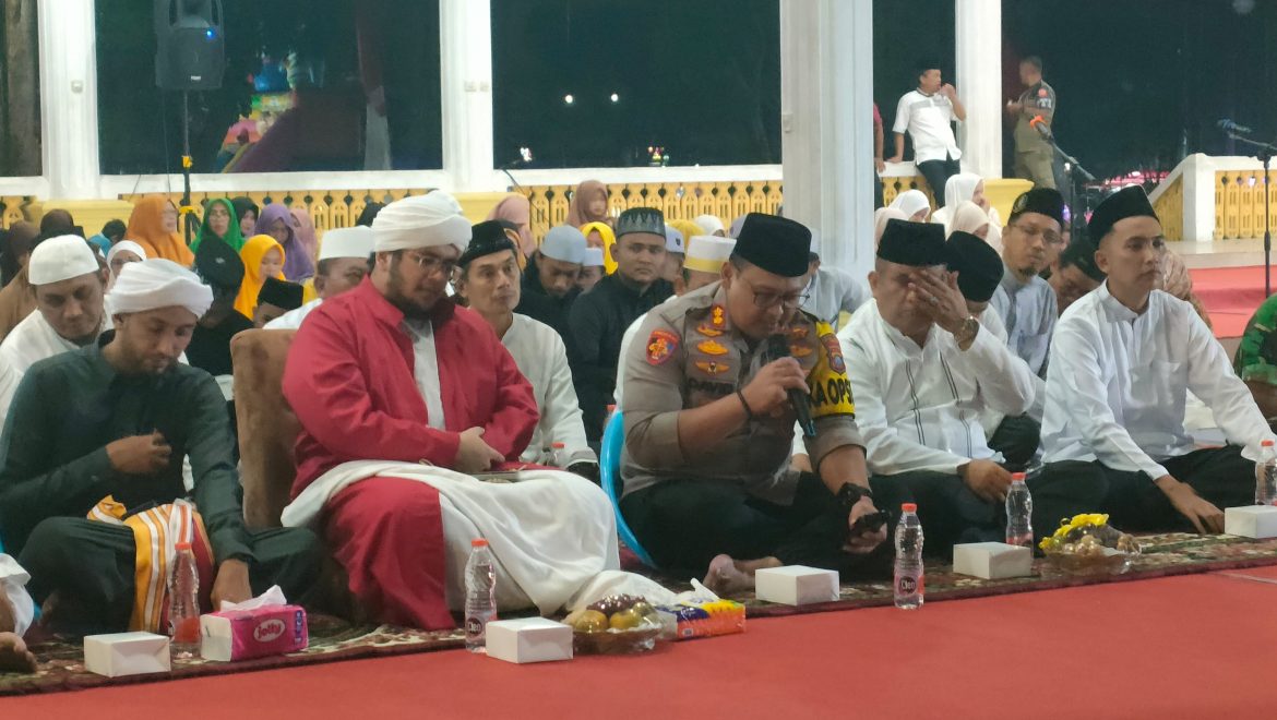 Polres Langkat Gelar Zikir dan Doa Munajat Akhir Tahun Pasca Bencana, Berlangsung Aman dan Kondusif.