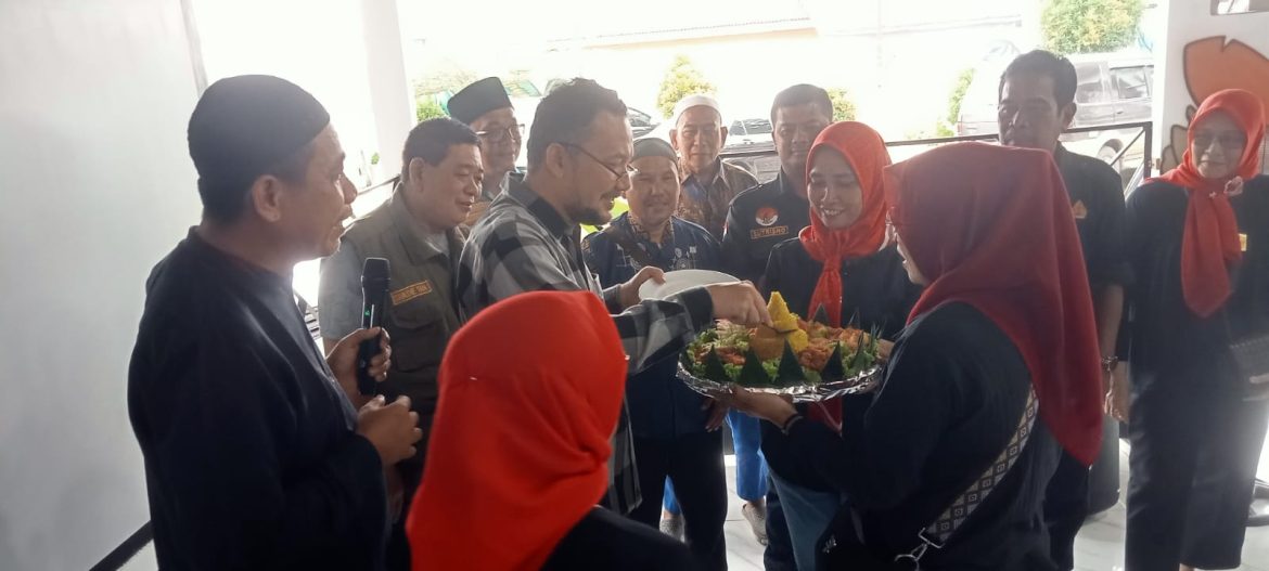 KSJ Bersama DPC PENDAWA Tebing Tinggi Berbagi Kebahagiaan dengan Anak Yatim Piatu