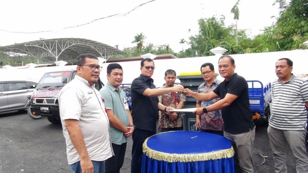 Serah Terima Kendaraan Dinas dan Barang Dari Program CSR BANK SUMUT Kepada Pemerintah Kabupaten Nias Utara