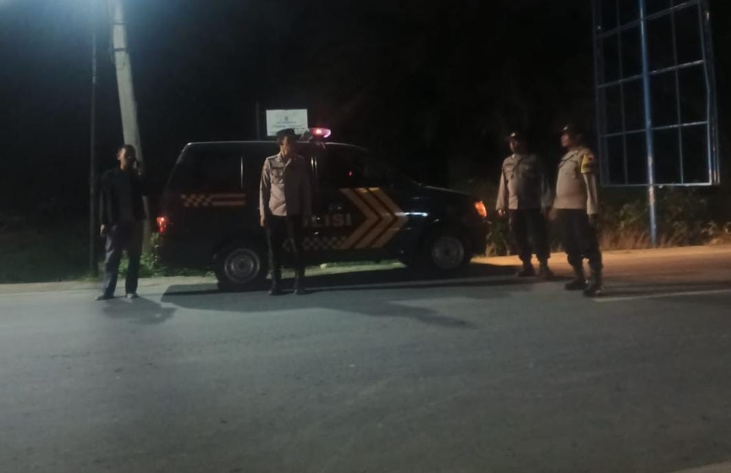 Polsek Padang Tualang Gelar Patroli Blue Light, Cegah Geng Motor dan Kejahatan Jalanan.