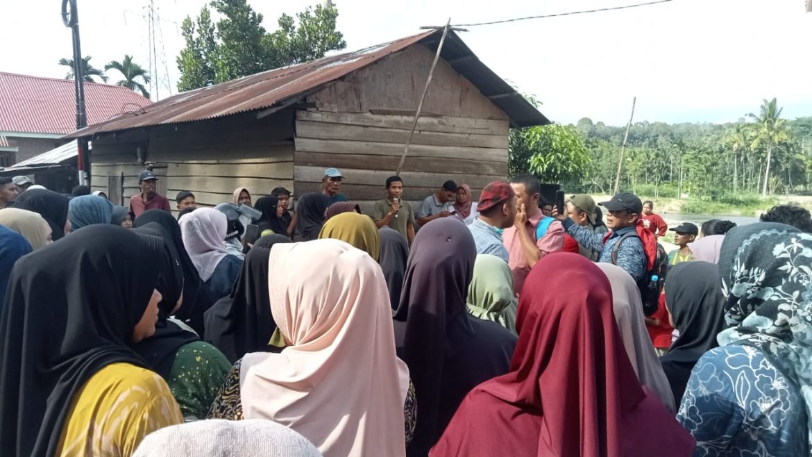 Ribuan Warga Rao Pasaman Sumatera Barat Desak Andre Rosiade Perjuangkan WPR
